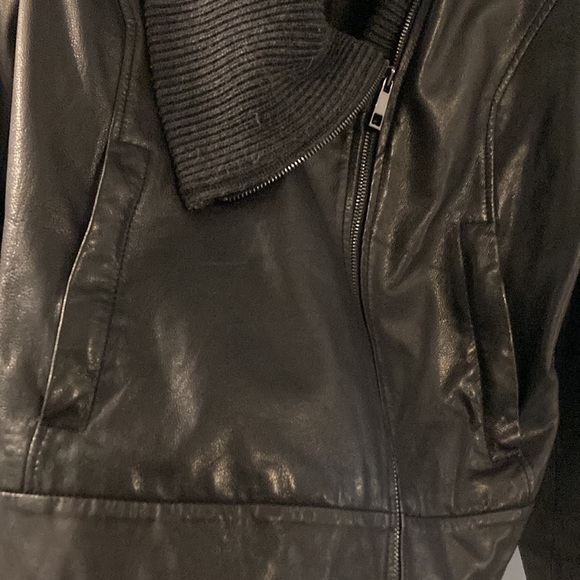 Leather jacket - Picture 6 of 8